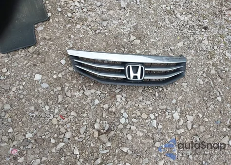 2011 Honda Accord 2.4 Lx z USA, uszkodzony, nr VIN 1HGCP2F32BA106938